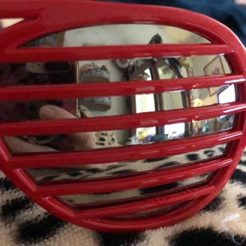 Striped Red Mirror🥳HP🥳Sunglasses - Picture 6 of 6